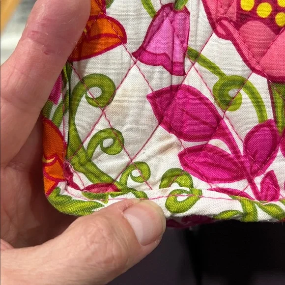 Vera Bradley insulted lunch tote. Great condition with a few light spots. - Picture 8 of 10